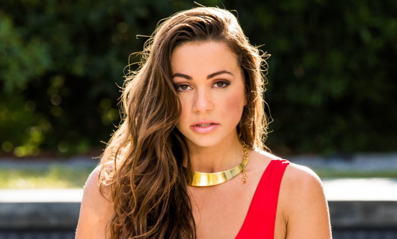 Abigail Mac Net Worth 2022